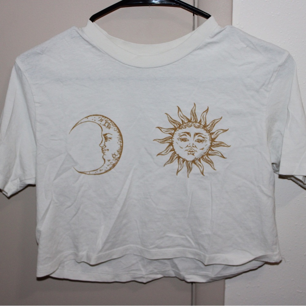 Pacsun moon and sun crop top